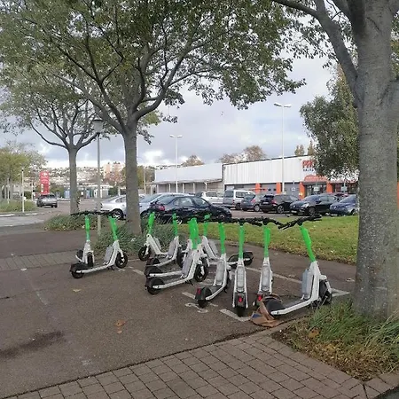 شقة Des Roses - T2, 32m2, Rdc, Vue Sur Jardin, 