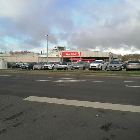 Des Roses - T2, 32m2, Rdc, Vue Sur Jardin, 