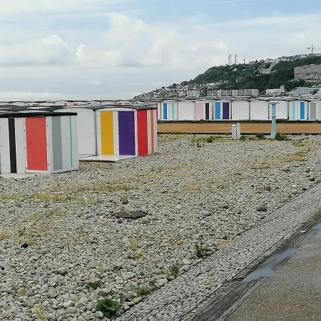 דירה Des Roses - T2, 32m2, Rdc, Vue Sur Jardin, 