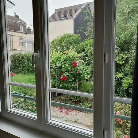 Apartment Des Roses - T2, 32m2, Rdc, Vue Sur Jardin, 