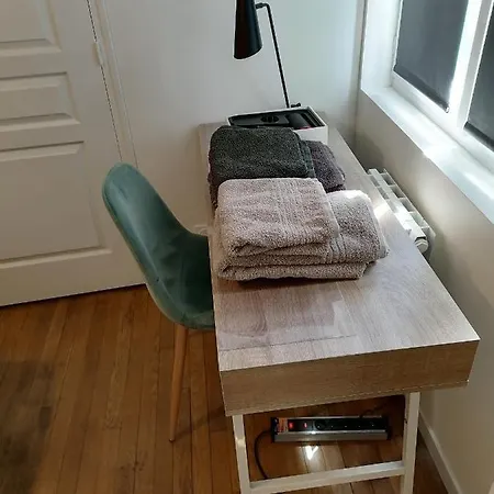 Des Roses - T2, 32m2, Rdc, Vue Sur Jardin, 