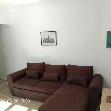 Des Roses - T2, 32m2, Rdc, Vue Sur Jardin, 