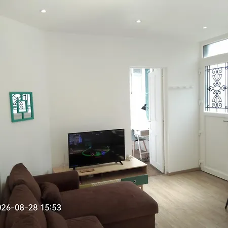 Des Roses - T2, 32m2, Rdc, Vue Sur Jardin, 
