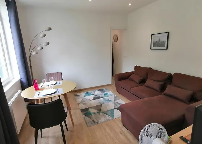 Des Roses - T2, 32m2, Rdc, Vue Sur Jardin, 