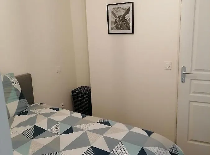 Des Roses - T2, 32m2, Rdc, Vue Sur Jardin, 