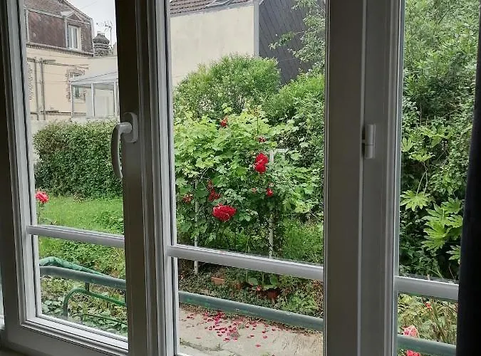 アパート Des Roses - T2, 32m2, Rdc, Vue Sur Jardin, 