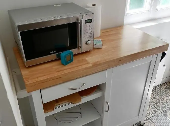 Des Roses - T2, 32m2, Rdc, Vue Sur Jardin, 