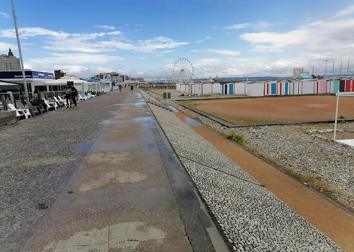 アパート Des Roses - T2, 32m2, Rdc, Vue Sur Jardin, 