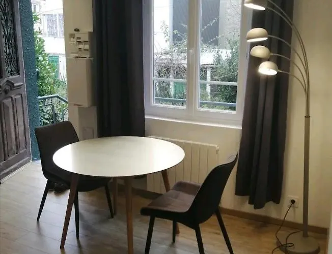 アパート Des Roses - T2, 32m2, Rdc, Vue Sur Jardin, 